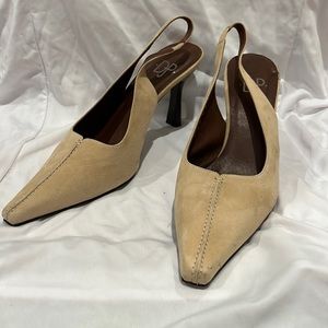 Donald Pliner tan suede sling back heels women’s 10